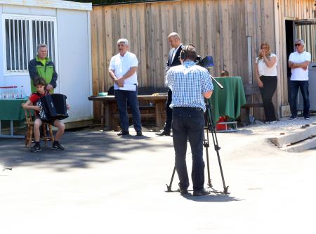 OTVORITEV DOVOZNE CESTE DO BIATLONSKEGA CENTRA 16 FOTO LJUBO VUKELIČ